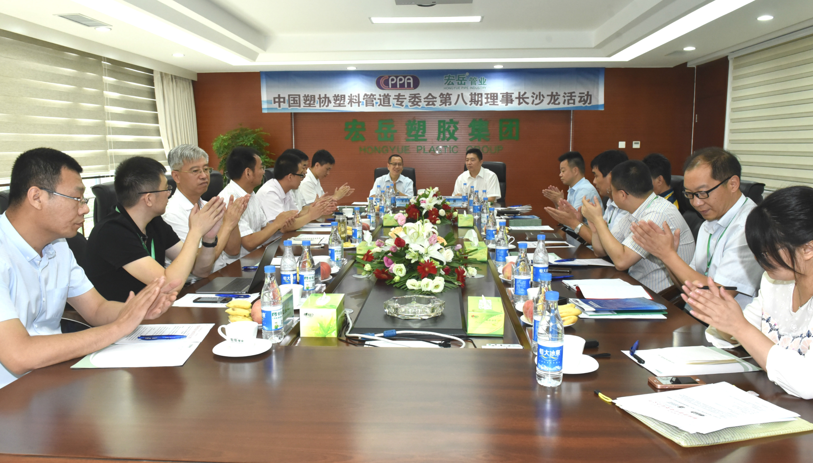 会场1.jpg 会场1.jpg